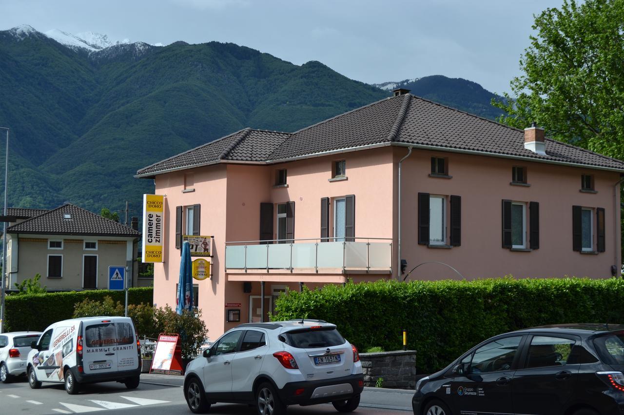 Osteria Centrale Cadenazzo Eksteriør billede