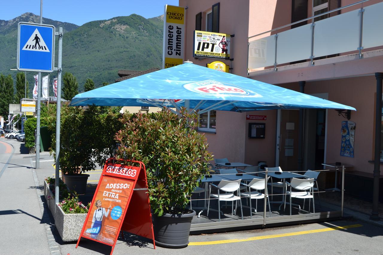 Osteria Centrale Cadenazzo Eksteriør billede