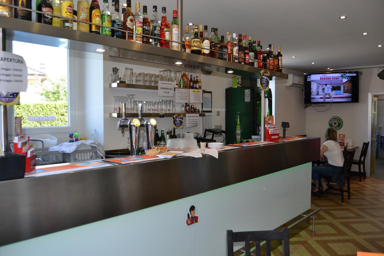 Osteria Centrale Cadenazzo Eksteriør billede