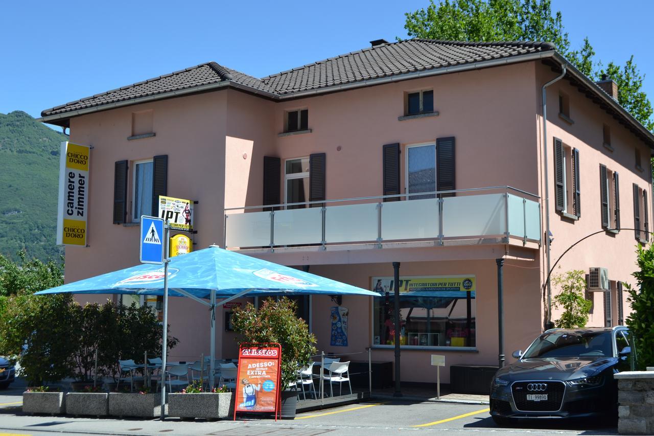 Osteria Centrale Cadenazzo Eksteriør billede