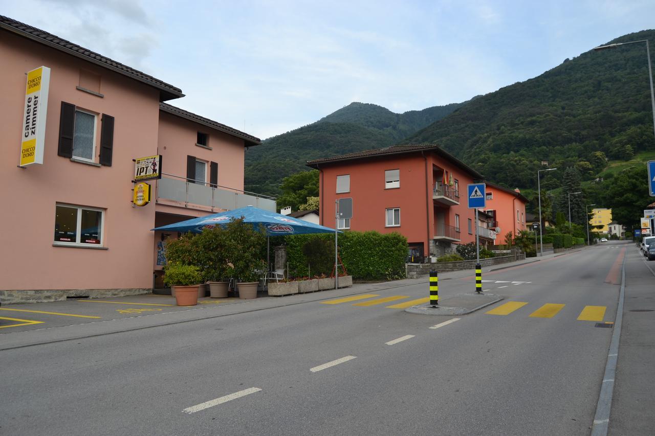 Osteria Centrale Cadenazzo Eksteriør billede